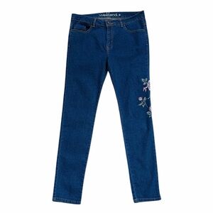 Weekend Floral Embroidered Skinny Ankle Jeans Size 30‎ NWOT